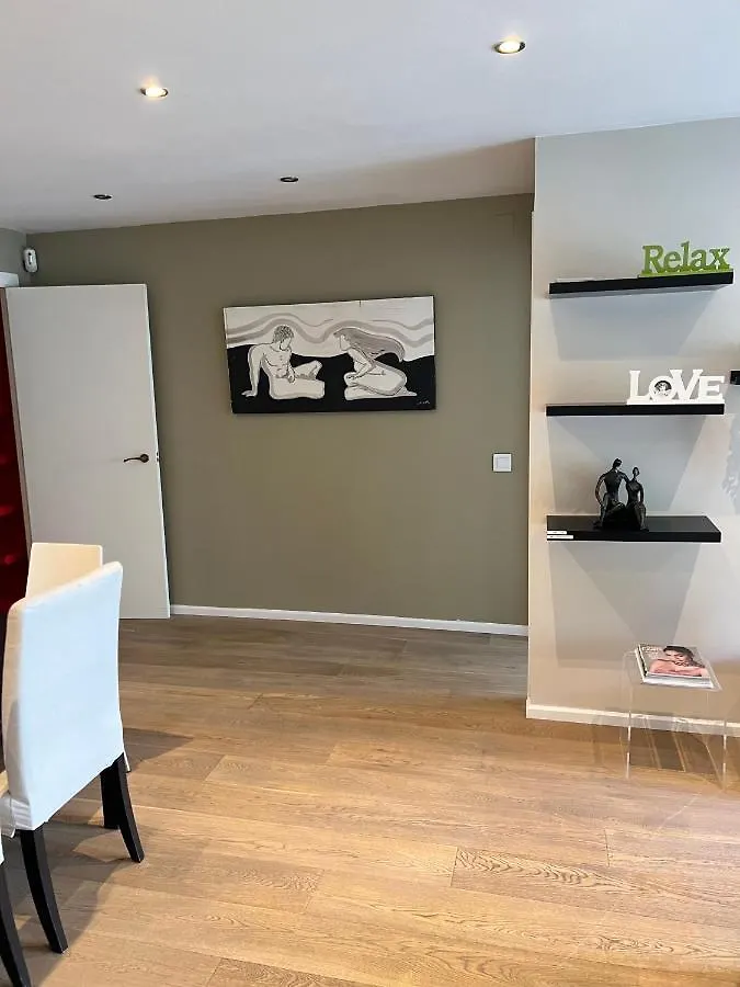 Lux Apartament سالو 0*,  إسبانيا